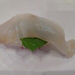 かっぱ寿司 - 北海道産ひらめ