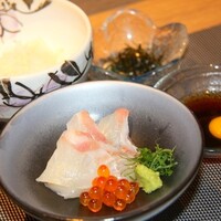 大阪 京橋 鮨 黒潮海閤 - 【宇和島鯛めし小丼】宇和島鯛めし小丼。みかん鯛と愛媛マルマサ醤油の甘みが見事に調和