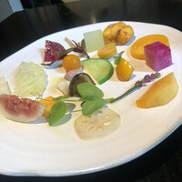 ラ・ボンヌターブル - 