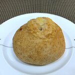 天然酵母 パン屋 そら豆 - ◆オリーブとチーズのカンパーニュ(230円）