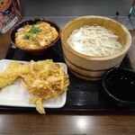 Marugame Seimen - 親子丼並、釜揚げうどん並、いか天、野菜かき揚げ