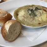 ザ オイスタールーム - 牡蠣の旨味たっぷりのグラタン