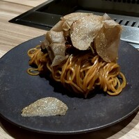 焼肉うしごろ 新宿三丁目店 - 和牛＆トリュフの焼きそば