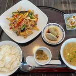 中国料理 竜苑 - 