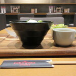 あか牛Dining yoka-yoka - 横から