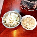 ひつじの小屋 - 玄米ご飯