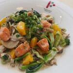 ピエトリ－ノ - 信州サーモンと北信キノコのクリームソースタリアテッレ