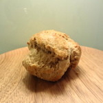 トースト ネイバーフッド ベイカリー - やっぱりプレーンスコーンは外せない