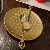 牛牛 西麻布 総本店 - 
