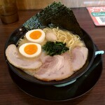 横浜家系ラーメン 一四家 - MAXラーメン