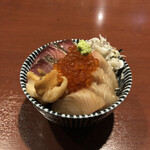 酒肴場 屯 - 海鮮丼　¥500