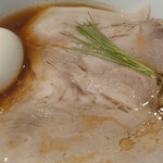 J.B GAIA - 豚一頭清湯麺+味タマ♪