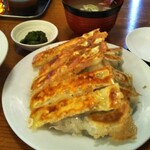 藤井屋 - パリパリミックス餃子定食660円