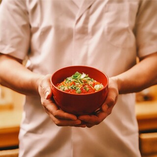 こだわりの詰まった「海鮮ちらし福郎丼」は1,000円～ご用意