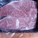 肉のいちまる リオーネ古川店 - 仙台牛サーロインステーキ
                                肉汁だけでご飯2膳いけちゃう