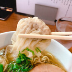 中華そば 福久 - ワンタンアップ