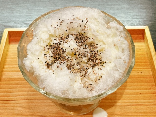 四代目 大野屋氷室 うえのとり店内 - 京成上野/かき氷 | 食べログ