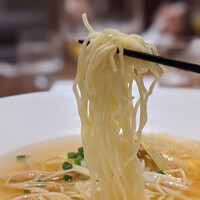 カントニーズ 燕 - 