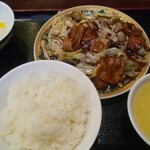 Kanzen Koshitsu Chuuka Tabehoudai Honkombi Shokuen - 回鍋肉定食