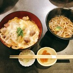 藤乃 - 河内鴨の親子どんぶりとおそば 1050円