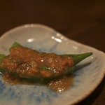 もつ焼 塩田屋 - オクラ