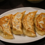 中華そば 十目一八食堂 - 手包餃子