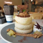 Micasadeco&Cafe - 栗と洋梨のモンブランパンケーキ　
