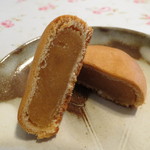 平安堂梅坪 - 安芸れもん断面。ほのかなレモンが美味っ！