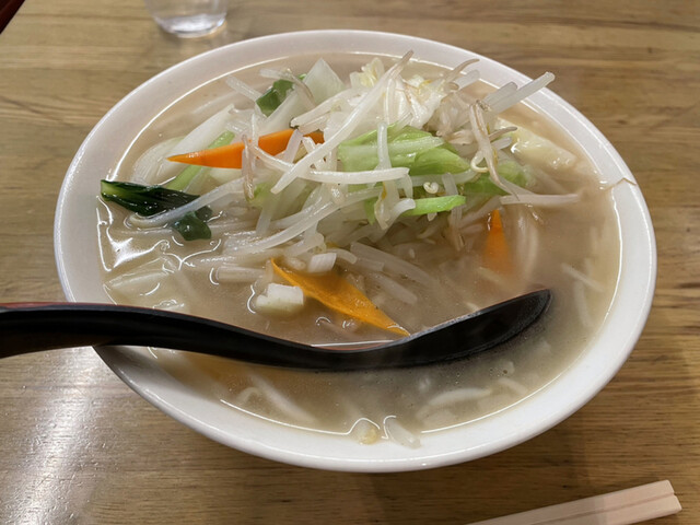 三鷹上連雀エリアをカレー風味でオマージュする一杯 By Tomassoon 一圓 三鷹北口店 三鷹 ラーメン 食べログ