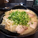 徳島ラーメン ふじい - 特盛ラーメン白