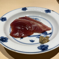 冨所 - かつおの漬け　口に入れる瞬間のしょうゆの香りが良かった