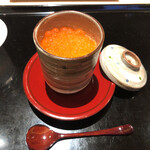 にい留 - 新いくら 茶碗蒸し
      →80℃30分蒸して円やかに仕立てたフランのような茶碗蒸しにたっぷりの新物いくら(^^)