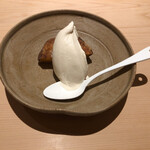 にい留 - 薩摩芋&ミルクジェラート
      →都合9回程揚げで仕上げた薩摩芋天♫これにまさに出来たてホヤホヤのミルクジェラート(^O^)／どちらも絶品ですし、一緒に頂くと…口福しかありませんね！