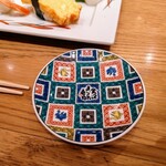 Kanazawa Maimon Zushi Tamahime - 美しい店名入りの醤油小皿