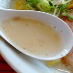 hokkaidoura-menshingen - 白濁した塩ラーメンのスープ