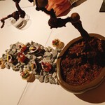 AZUR et MASA UEKI - 外国人スタッフさんの手つきがカッコいい