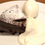 サンジャン・ピエドポー - 