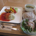 野菜倶楽部 オトノハカフェ - 「ラクレットチーズハンバーグ」一式