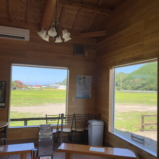 田んぼの中のアイス工房_2