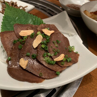 松阪牛炭火焼肉 東海亭 - 