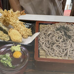 富士 - ウズラの卵が嬉しいです