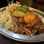 とんかつ ひろ喜 - ローストビーフユッケ（￥580）