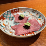 肉料理かなえ - お任せコース 16500円  タンのお刺身