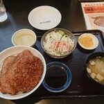 ヨーロッパ軒 - カツ丼セットにミンチカツトッピング