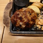 熟成牛ステーキ＆プレミアムハンバーグ Gottie'sBEEF - 