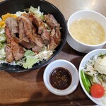 ステーキ食堂&肉飯 - 