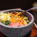 厚切り仙台牛タンと黒毛和牛食べ放題 焼肉倶楽部 - 