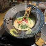 U2 ジユ雲丹ススレ - わさび、レモン、バルサミコが器のへりに