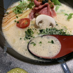 U2 ジユ雲丹ススレ - 泡立つウニスープ