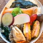 Obanzai Miki - がんも煮，さつまいも，玉蒟蒻，ハムカツ，ほうれん草のおひたし等々栄養バランス